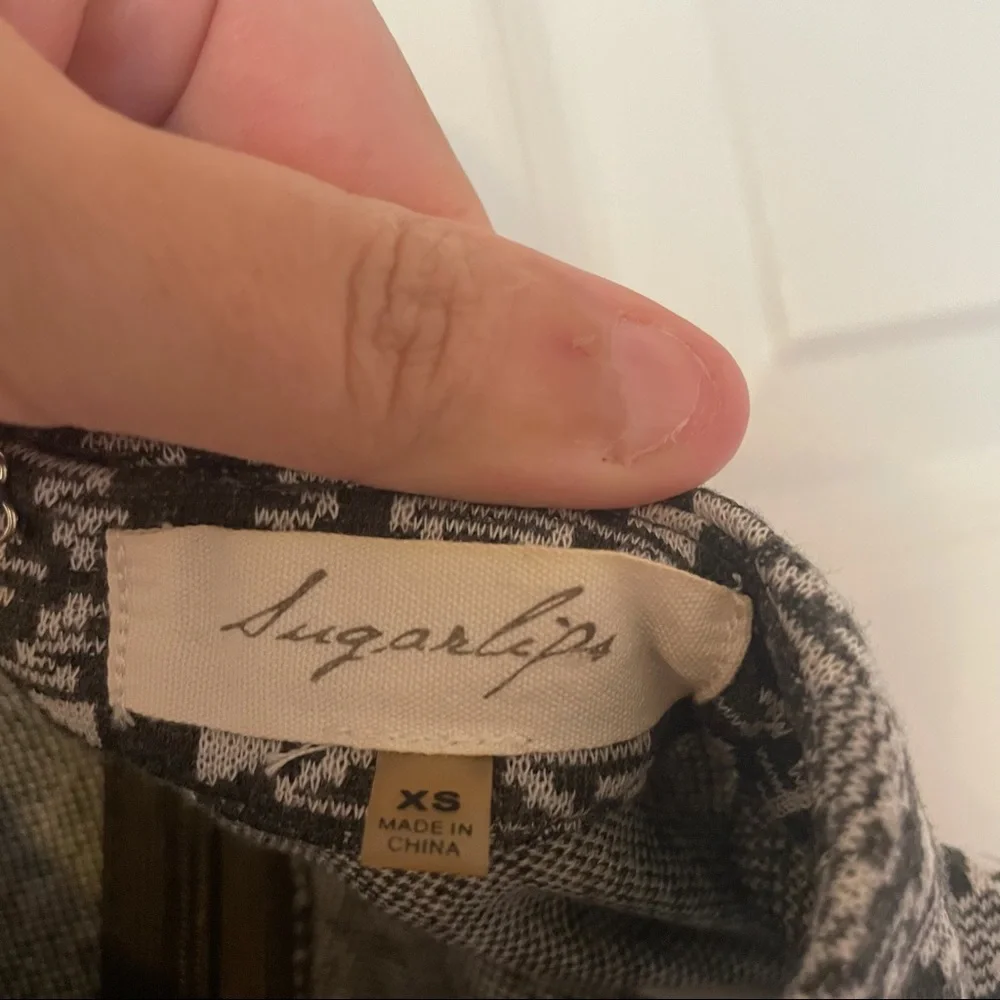 High-Neck Geometric Pattern Dress - Picture 6 of 7